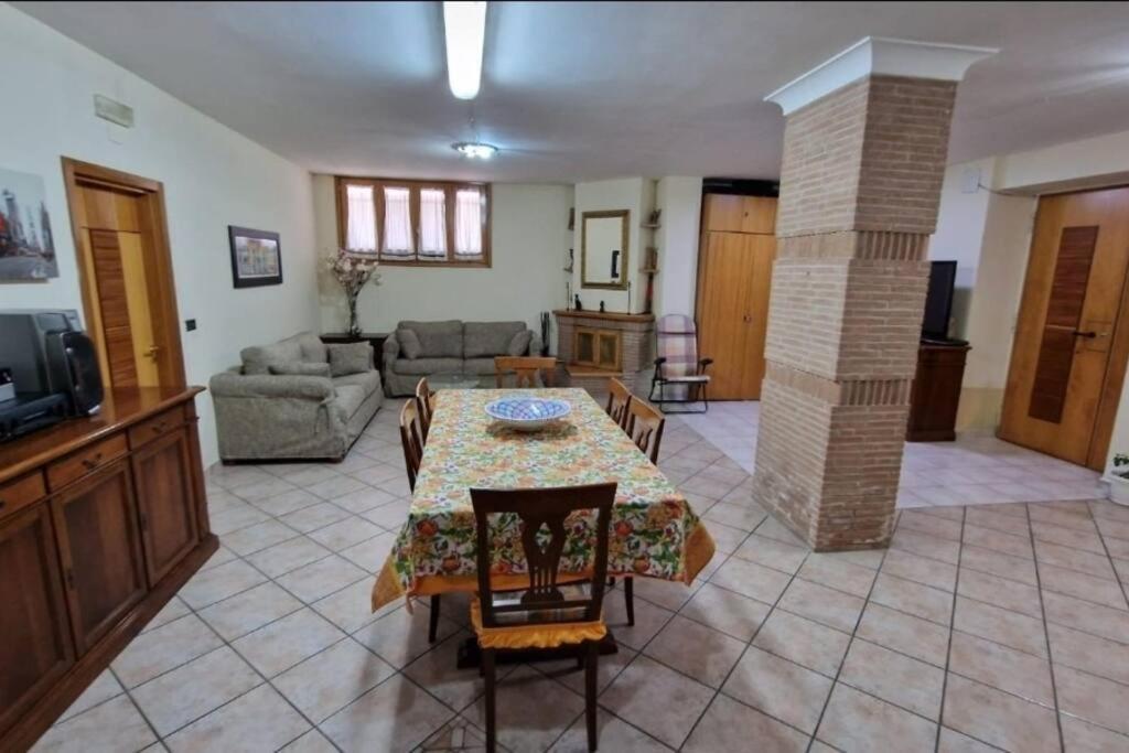 Casa Erre Apartment Lusciano Ngoại thất bức ảnh