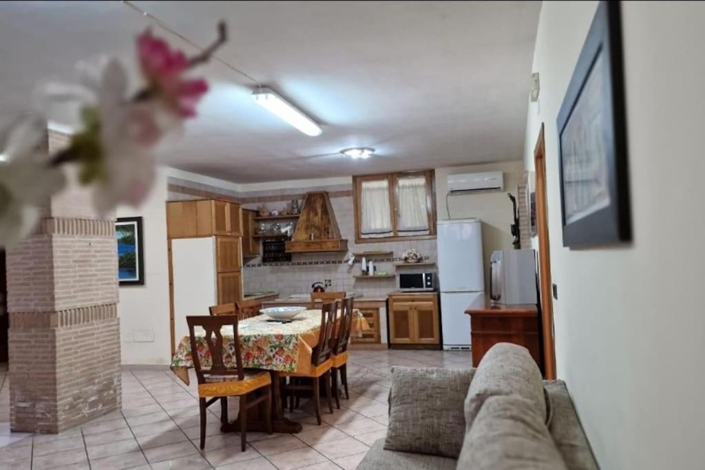 Casa Erre Apartment Lusciano Ngoại thất bức ảnh